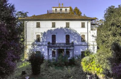 Historisk villa til salgs Pontedera, Toscana, Foranvisning