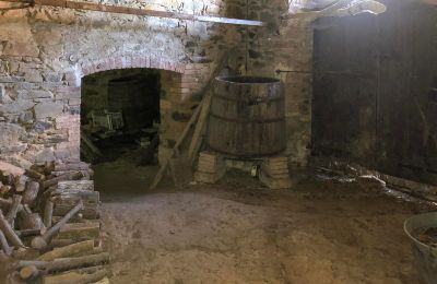 Landhus til salg 05010 Pornello, strada provinciale 57 2, Umbria, Kælder