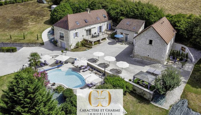 Landhus til salg Carlux, Nouvelle-Aquitaine,  Frankrig