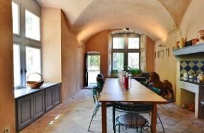 Slot til salg Saint-Chaptes, Occitanie, Spisestue