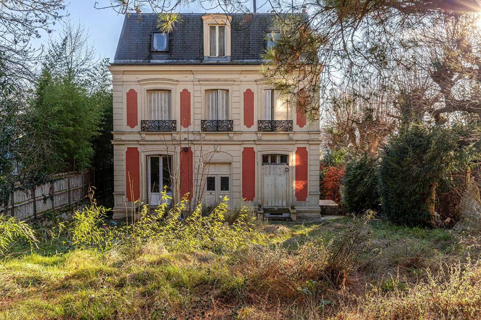Bilder Hyggelig villa i den parisiske forstaden Sèvres
