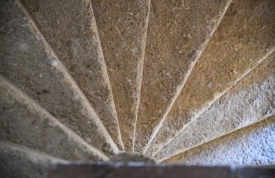 Historisk ejendom til salg Uzès, Occitanie, Trapper
