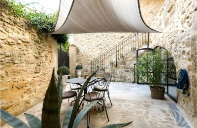 Historisk ejendom til salg Uzès, Occitanie, Indre gårdhave