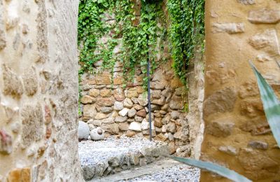 Historisk ejendom til salg Uzès, Occitanie, Have