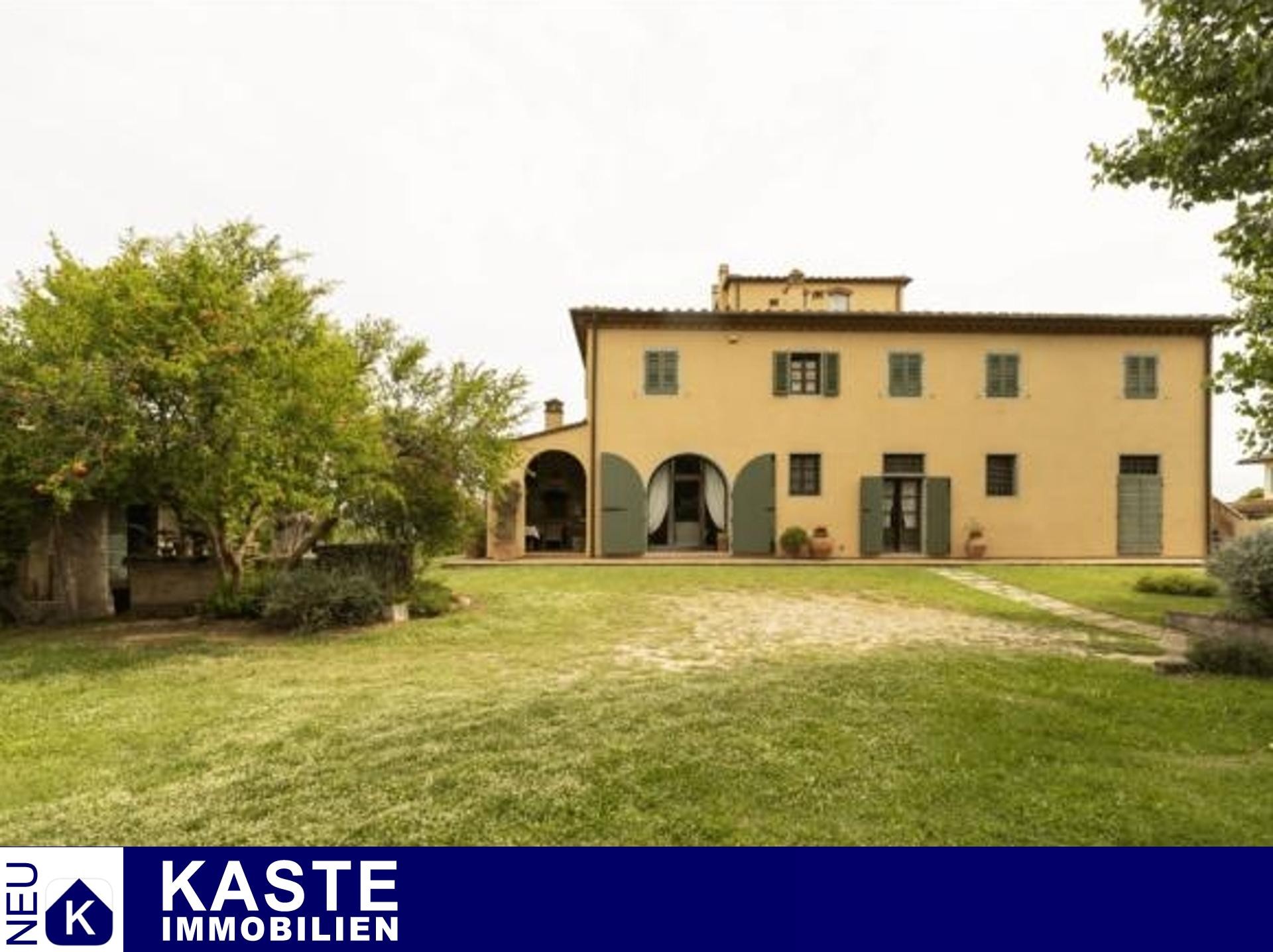 Fotos Charmantes Landhaus in der Toskana – Stilvoll restaurierte Doppelhaushälfte mit großem Grundstück