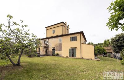 Lantgård till salu Crespina, Toscana, Sidovy