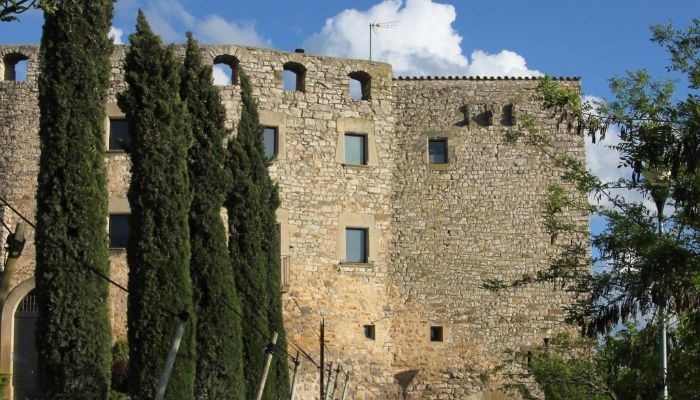 Borg til salg Granyanella, Catalonien,  Spanien