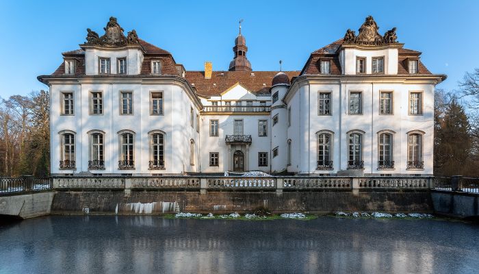 Schloss Lindenau in der Oberlausitz vor neuer Zukunft Oktober 2025