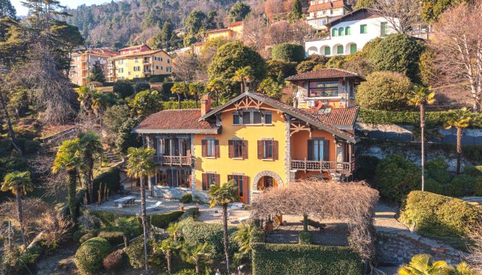 Historisk villa til salg 28823 Ghiffa, Piemonte,  Italien