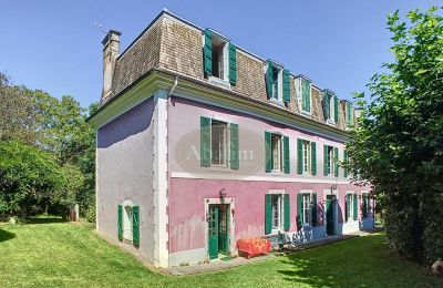 Herregård Lourdes, Occitanie