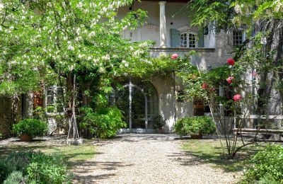Herregård til salg Uzès, Occitanie, Forside