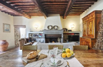 Byhus til salgs Rosignano Marittimo, Toscana, Oppholdsrom