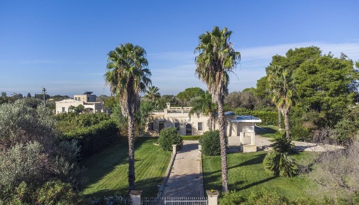 Historisk villa til salg Puglia,  Italien