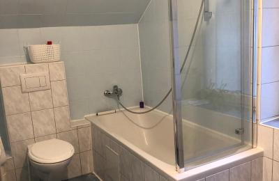 Historisk villa til salg 58762 Altena, Bachstraße 66, Nordrhein-Westfalen, Baderzimmer DG