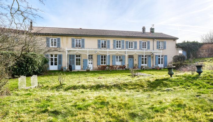 Herregård til salg Vaugneray, Auvergne-Rhône-Alpes,  Frankrig