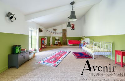 Herregård til salg Vaugneray, Auvergne-Rhône-Alpes, Børneværelse