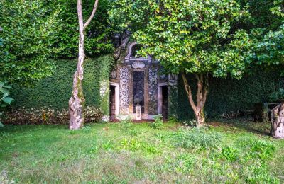 Historisk villa til salgs Belgirate, Piemonte, Hage