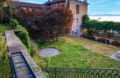 Historisk villa til salgs Belgirate, Piemonte, Hage