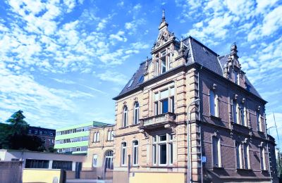 Historisk villa til salg Neustadt an der Weinstraße, Rheinland-Pfalz, Blick von der anderen Straßenseite