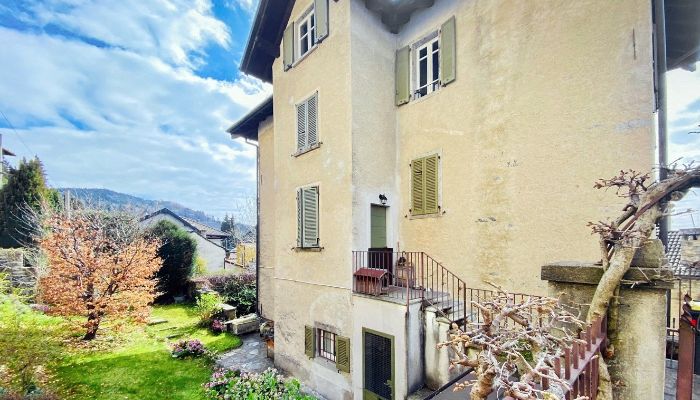 Historisk ejendom til salg Premeno, Piemonte,  Italien