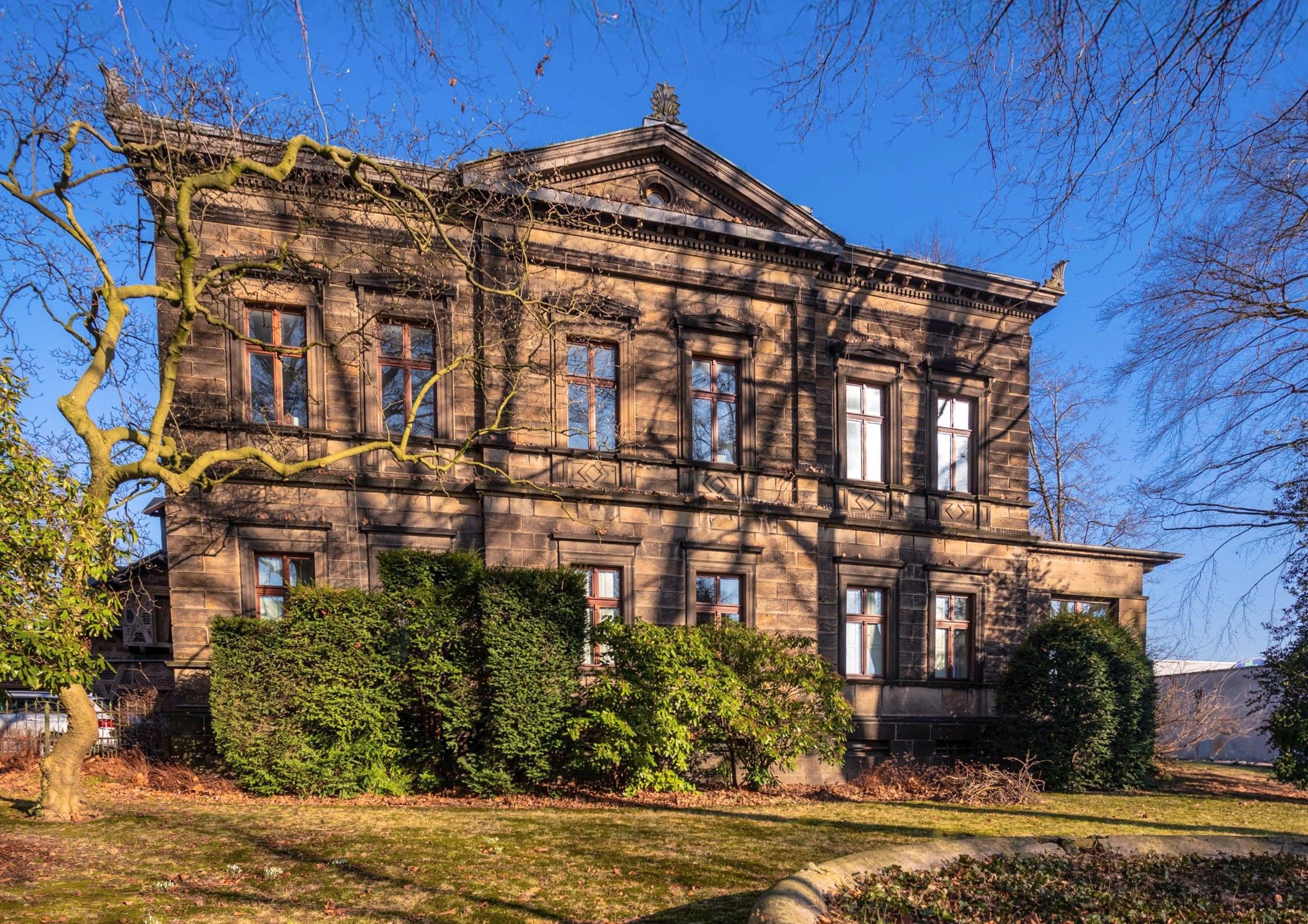 Fotos Historisches Gebäudeensemble auf über 14.000 m² Grund mit Konzeptstudie zur baulichen Entwicklung