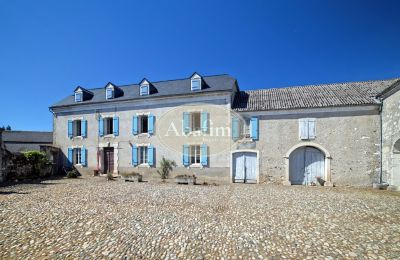 Historisk ejendom til salg Nay, Nouvelle-Aquitaine, Hovedbygning