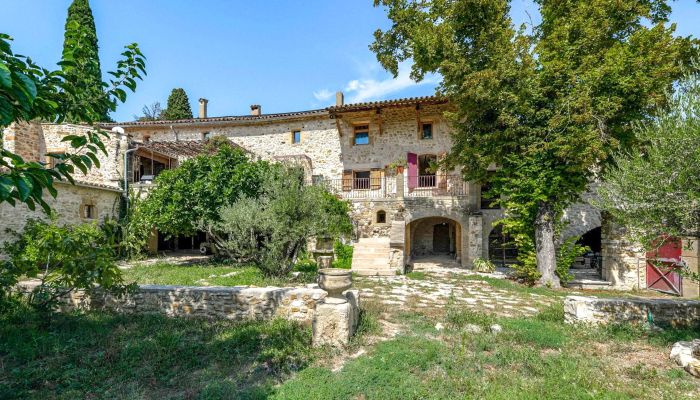  Uzès 2