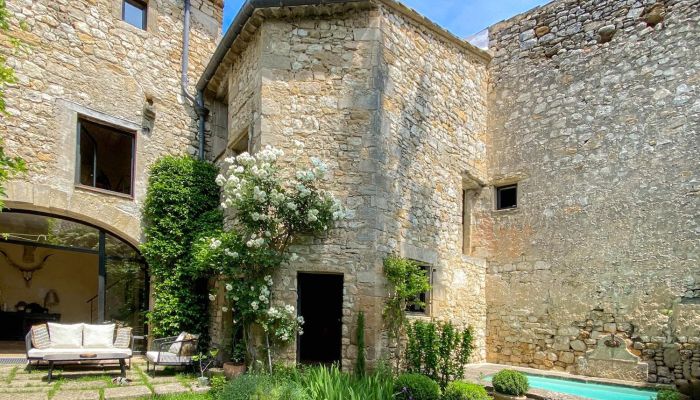 Historisk ejendom til salg Uzès, Occitanie,  Frankrig