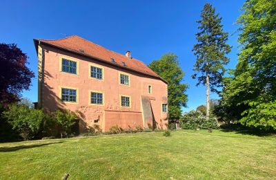 Historische Immobilien, Wasserburg Turow - Für Mehrgenerationen-Leben / Großfamilie