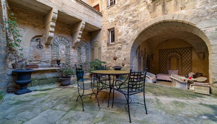  Uzès 4