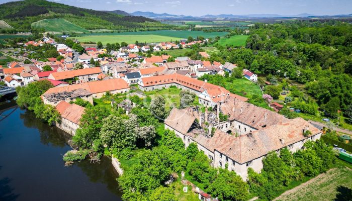 Schloss kaufen Vršovice, Ústecký kraj,  Tschechische Republik
