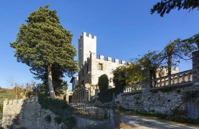 Burg kaufen Croci di Calenzano, Toskana, Außenansicht