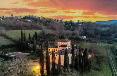 Borg til salg Vicchio, Toscana, Ejendommens omgivelser
