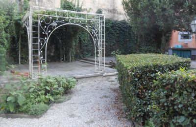 Historische Villa kaufen Montecalvoli, Toskana, Garten