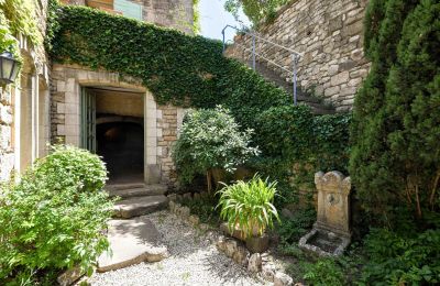 Historisk ejendom til salg Uzès, Occitanie, Have