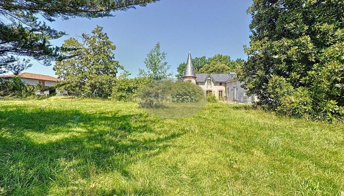Historisk eiendom til salgs Lannemezan, Occitanie,  Frankrike