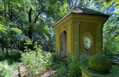 Schloss kaufen Łubie, Pyskowicka 34, Schlesien, Park