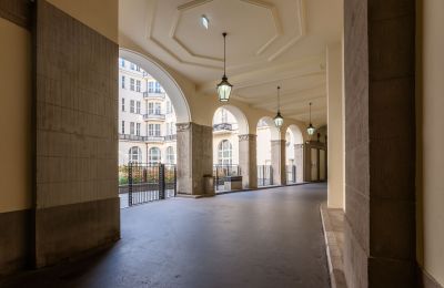 Leilighet i historisk bygård til salgs Berlin, Kurfürstendamm  193, Eingangshalle I Schmuckhof 