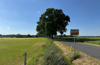 Herregård til salgs Brandenburg, Eiendommens omgivelser