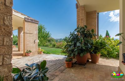 Lantgård till salu Perugia, Umbria, Bild 17/51