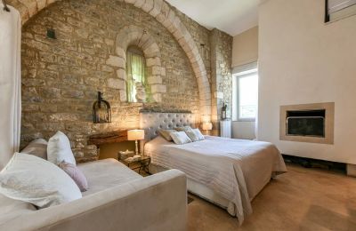 Historisk egendom till salu Goudargues, Occitanie, Bild 13/21