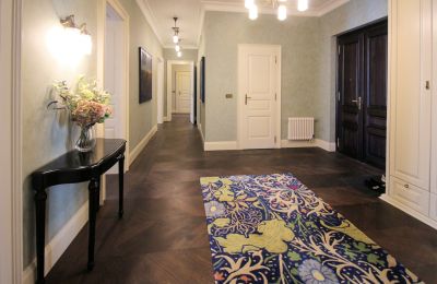 Repräsentative Altbauwohnung kaufen Praha, Janáčkovo nábřeží , Prag, Flur