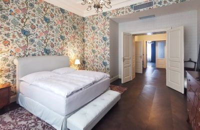 Repräsentative Altbauwohnung kaufen Praha, Janáčkovo nábřeží , Prag, Schlafzimmer