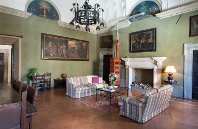 Stadspalats till salu Mercatello sul Metauro, Marche, Vardagsrum