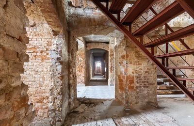 Schloss kaufen Komorowice, Wrocławska 27, Niederschlesien, Foto 8/27