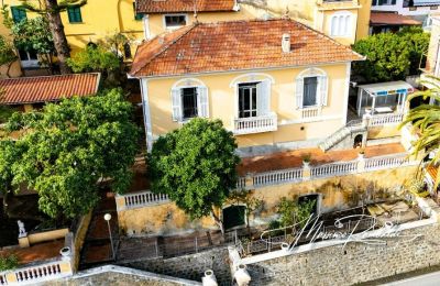 Historische Immobilien, Villa Martini in Taggia: Liberty-Villa mit Meerblick und historischem Garten