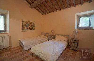 Lantgård till salu 06019 Umbertide, Umbria, Bild 44/47