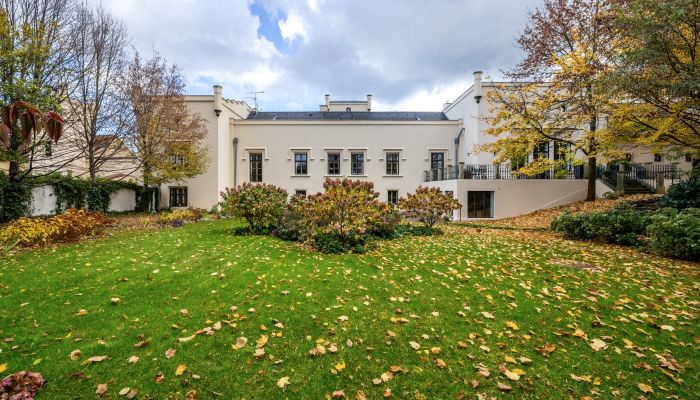 Slott till salu Trnová, Mellersta Böhmen