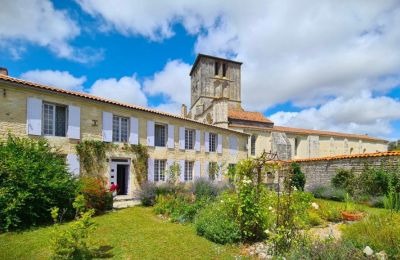 Historische Villa kaufen Beauvais-sur-Matha, rue de l eglise 12, Neu-Aquitanien, Foto 2/19
