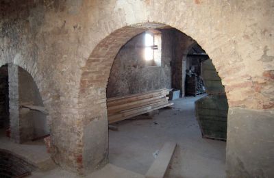 Stadtpalais kaufen Alice Bel Colle, libertà 11, Piemont, Keller